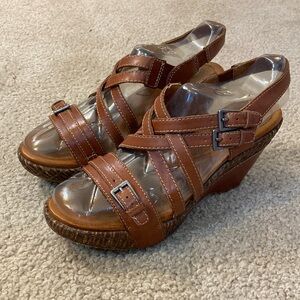 Naya Maize leather strappy wedge sandals size 8.5 women EUC